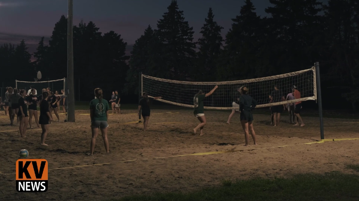 Knight Vision News covers ETK event, Spike and S'mores.