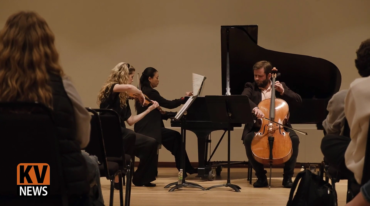 Knight Vision News: Neave Trio